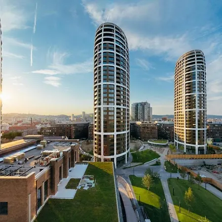 Sky Park - Infiniti * Μπρατισλάβα