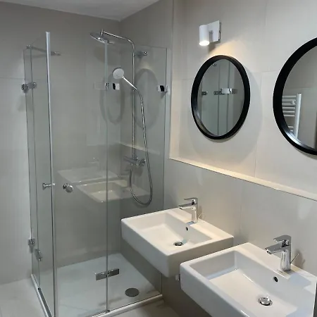Sky Park - Infiniti Apartmán
